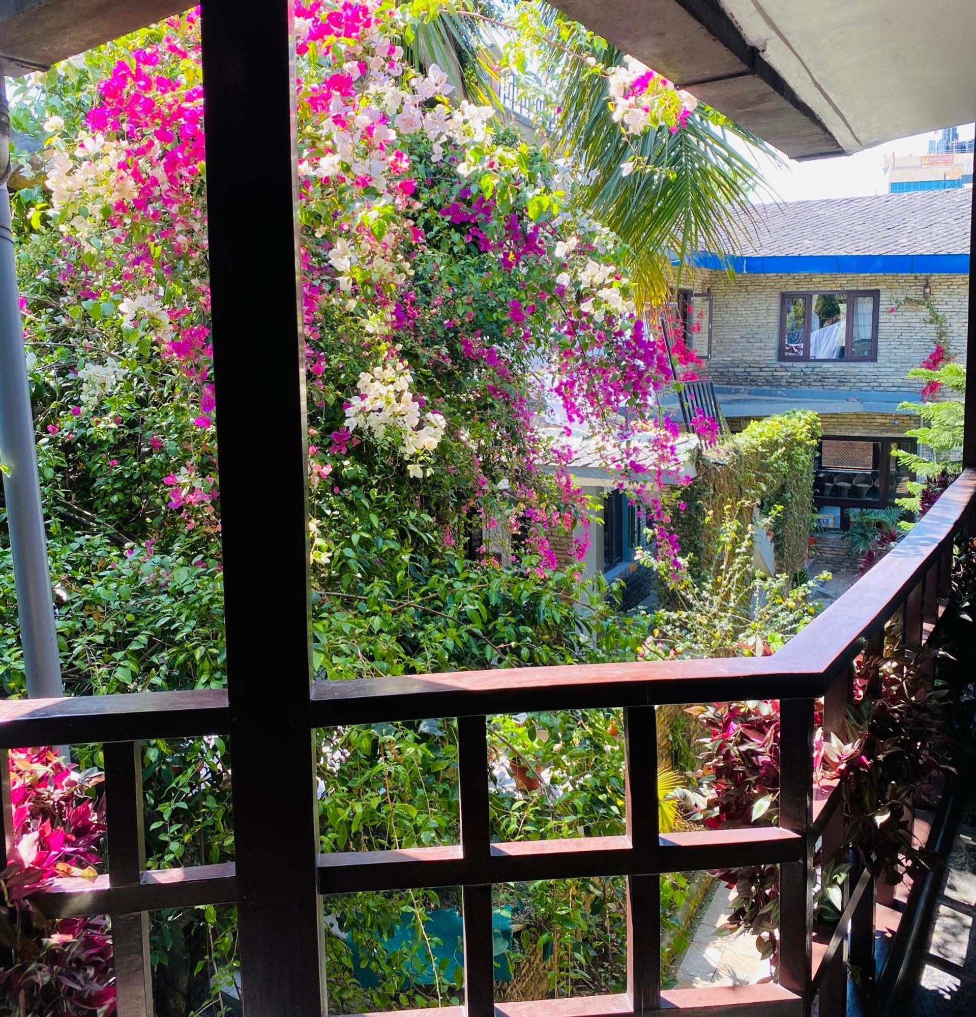 Mum'S Garden Resort Похара Екстериор снимка